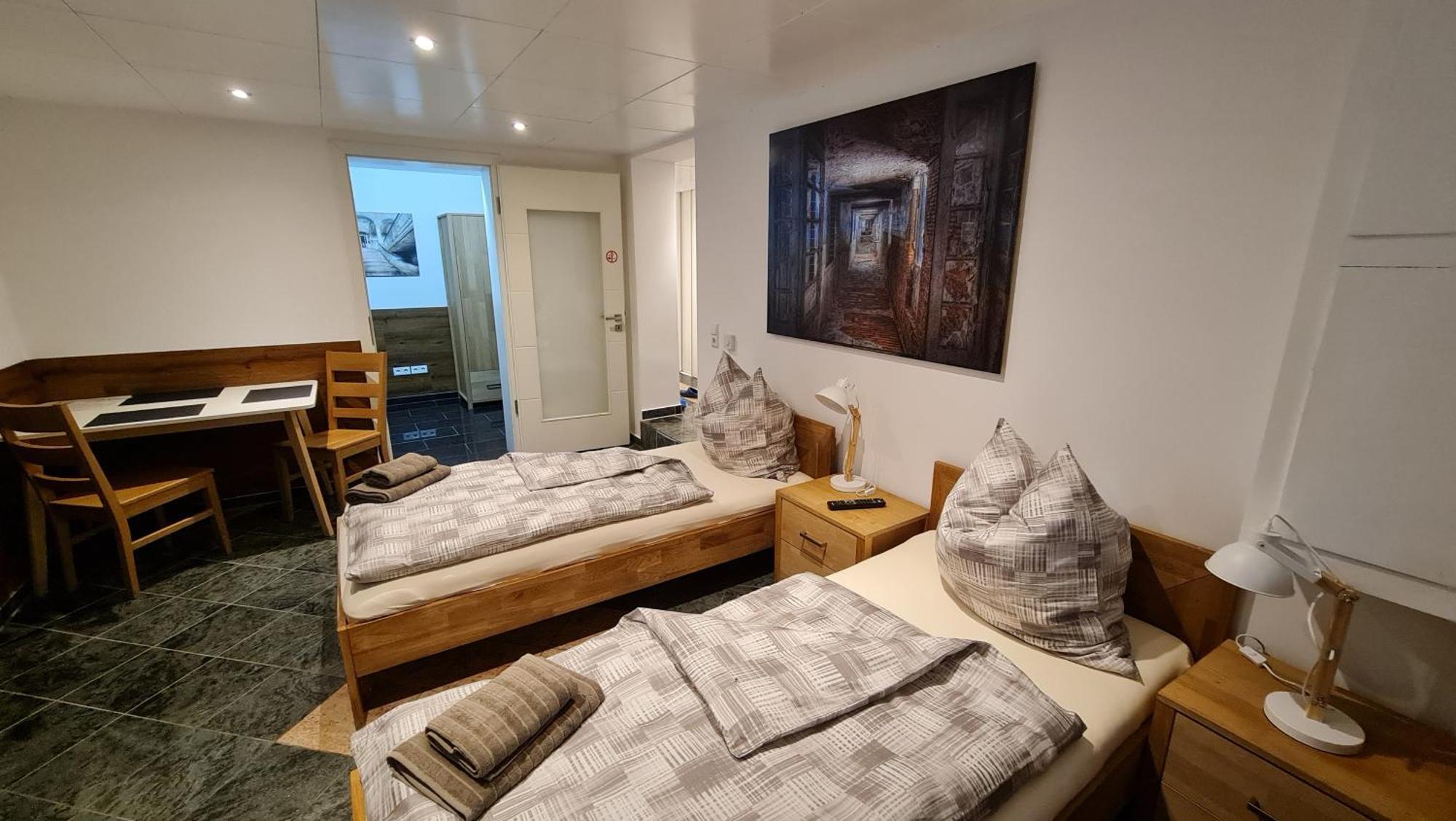Handwerkerwohnung-Monteurunterkunft Дармштадт Экстерьер фото